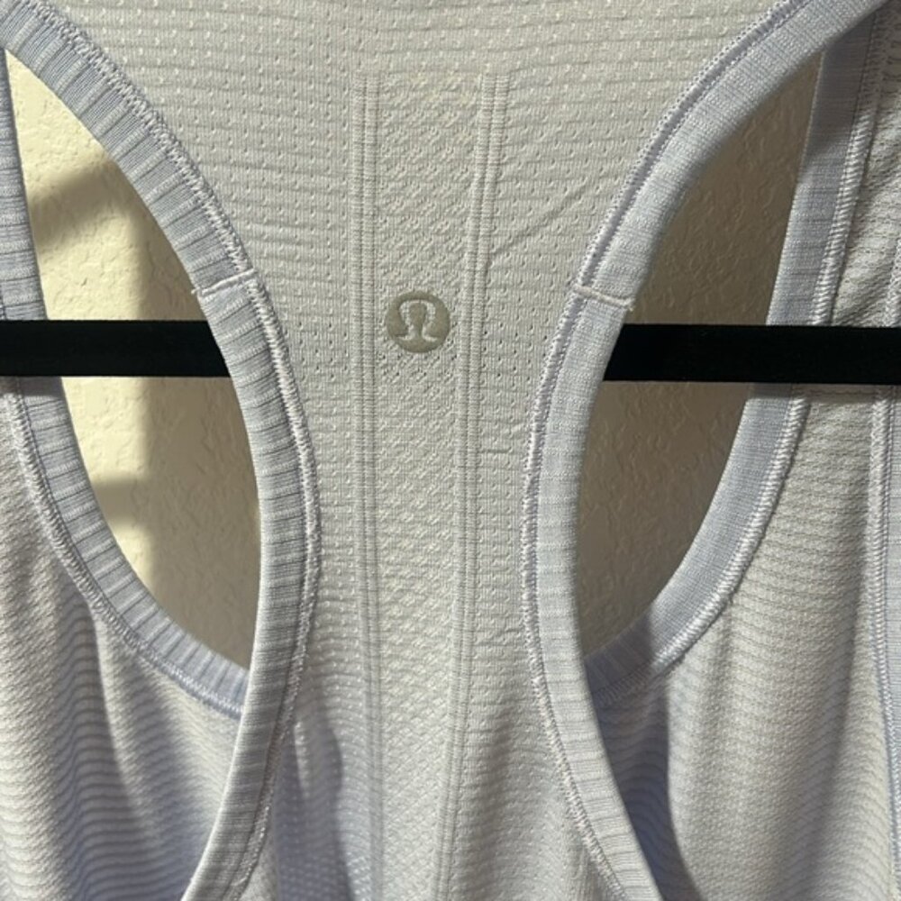 Lululemon Run Swiftly Tech Razorback - Picture 7 of 7